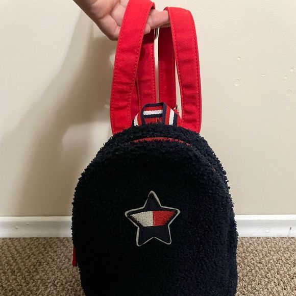 𝅺TOMMY Hilfiger Mini Backpack - Picture 2 of 7